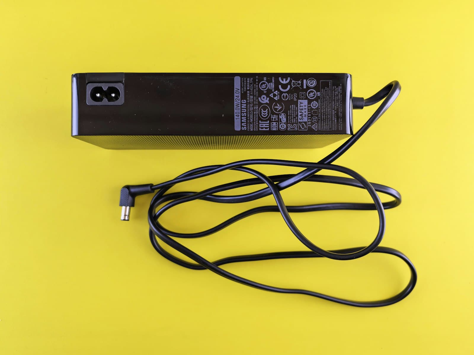 Cargador universal para laptop