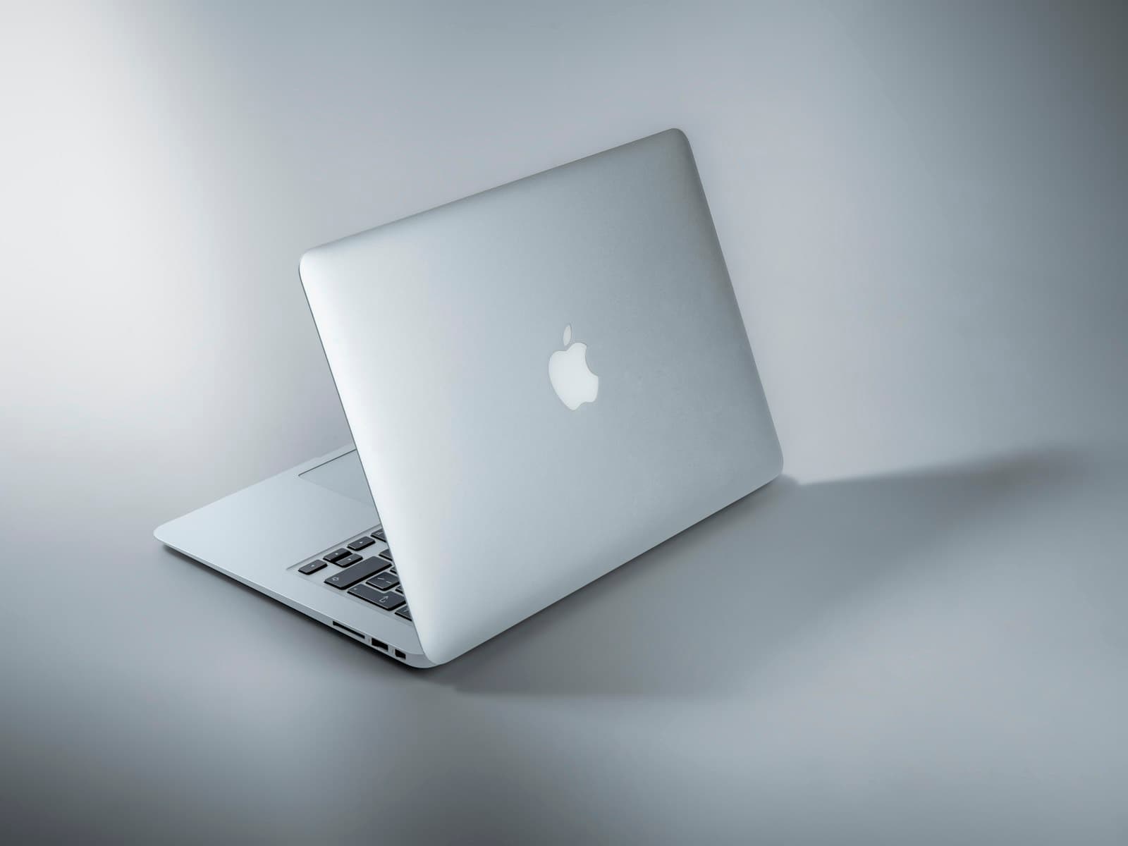 Apple 3 side